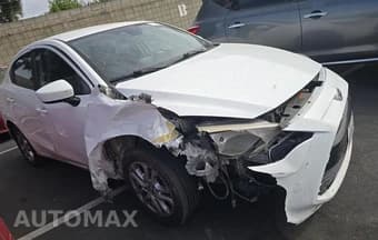 2018 TOYOTA YARIS iA 8
