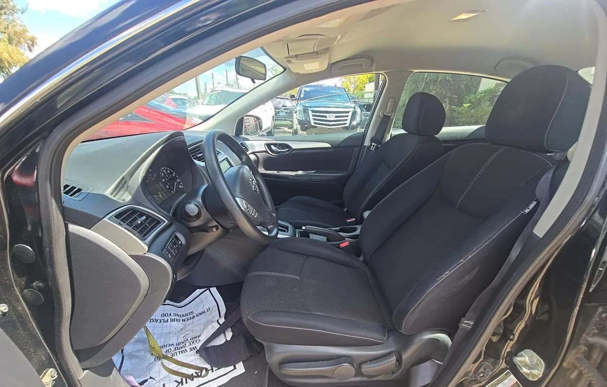 2017 NISSAN SENTRA S 4