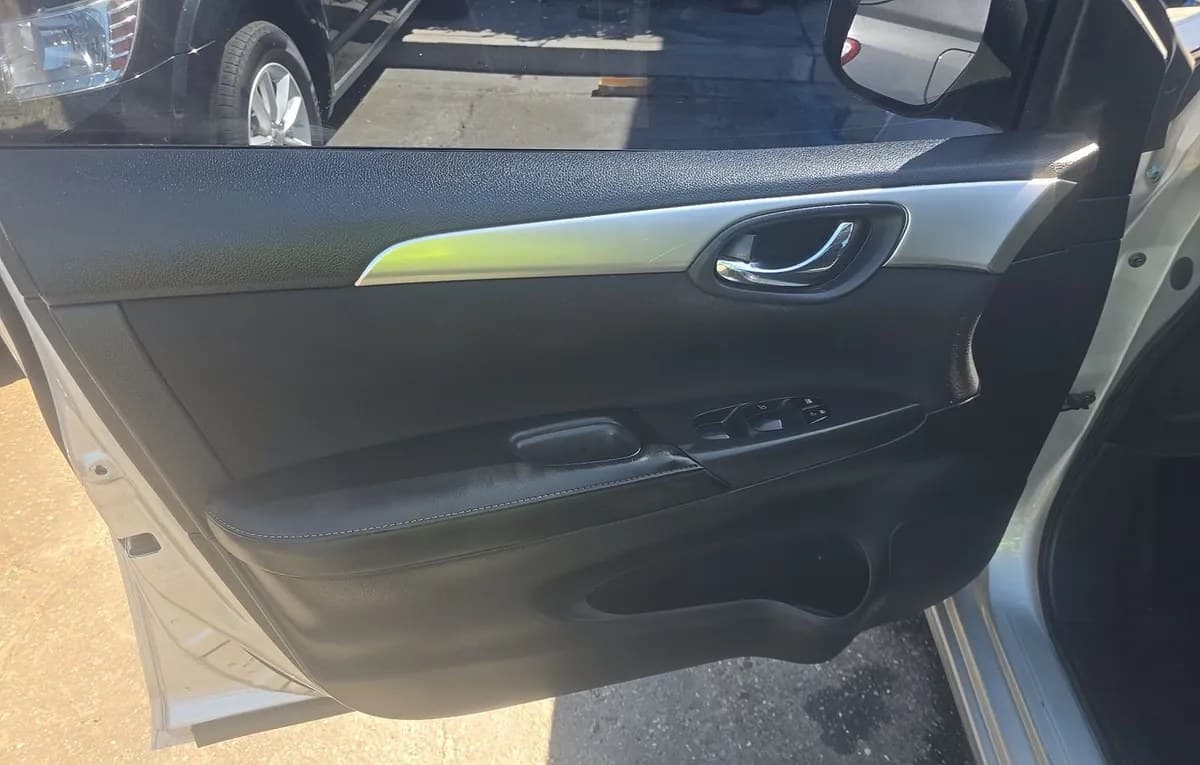 2019 NISSAN SENTRA S 6