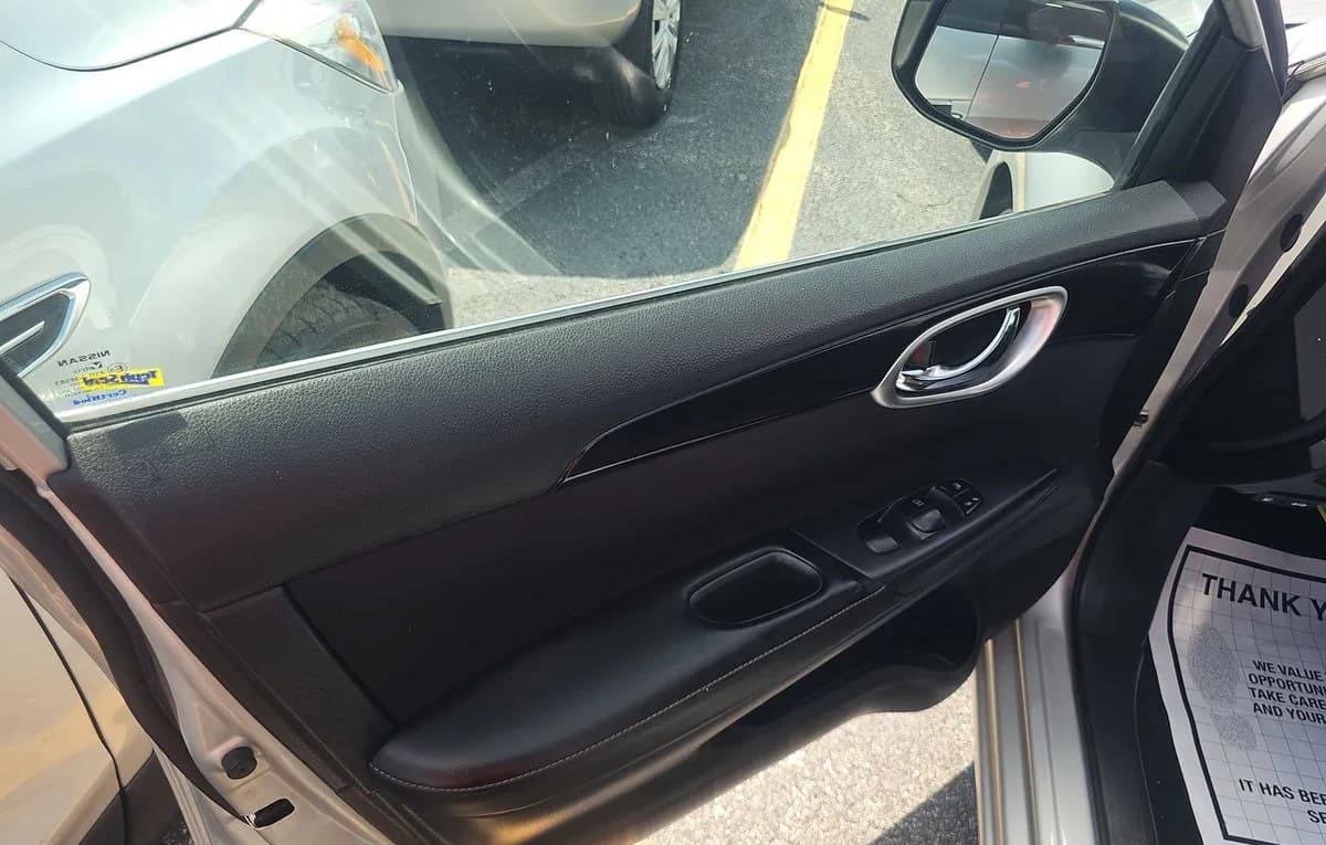 2019 NISSAN SENTRA SV 6