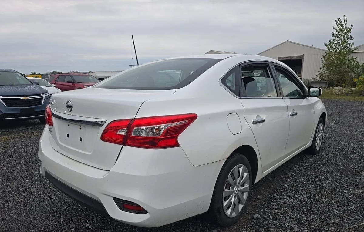2017 NISSAN SENTRA S 3