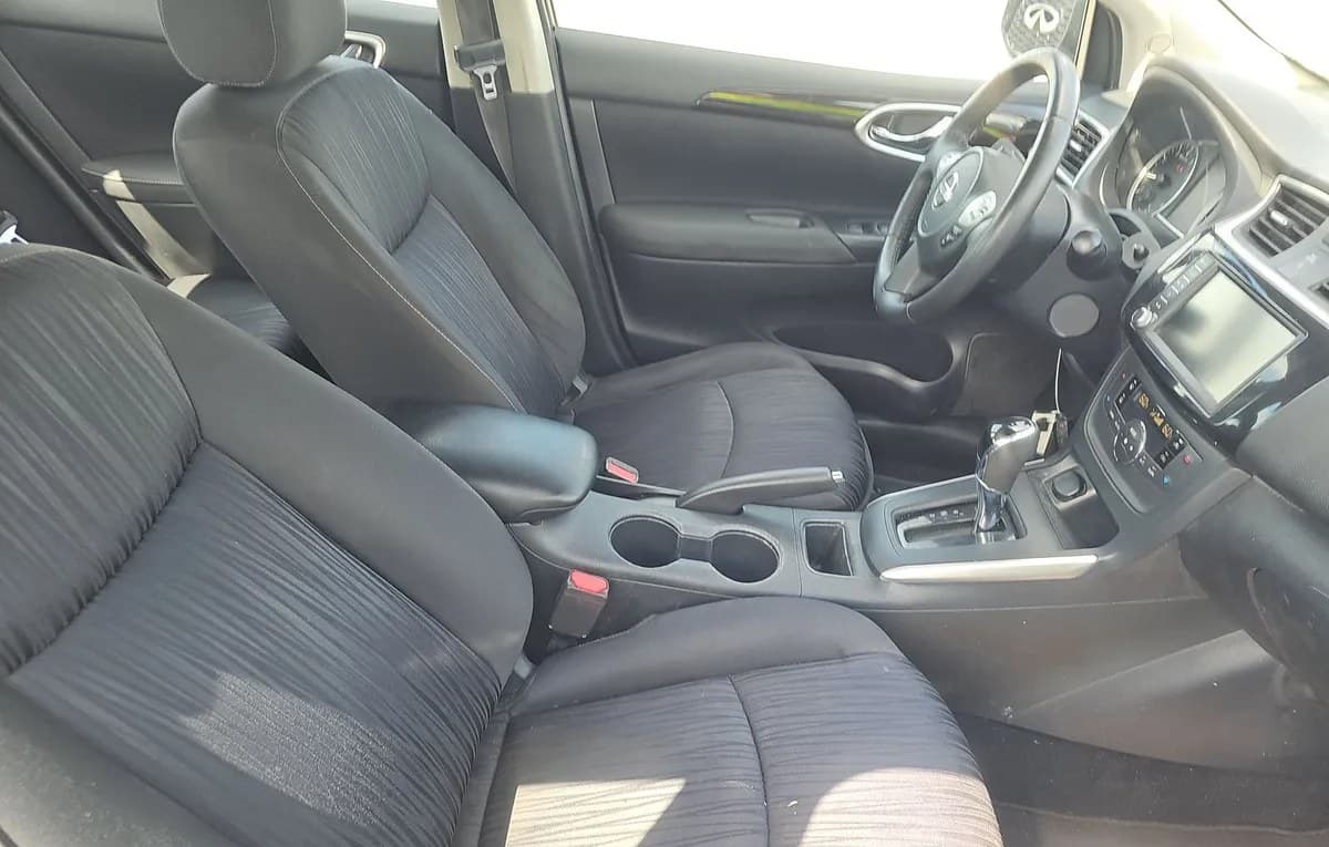 2019 NISSAN SENTRA SV 4