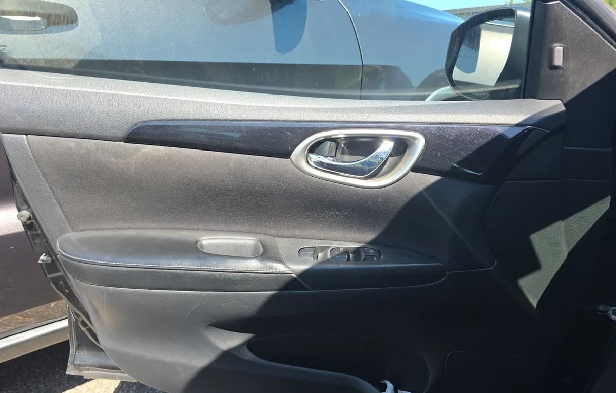 2019 NISSAN SENTRA SV 5