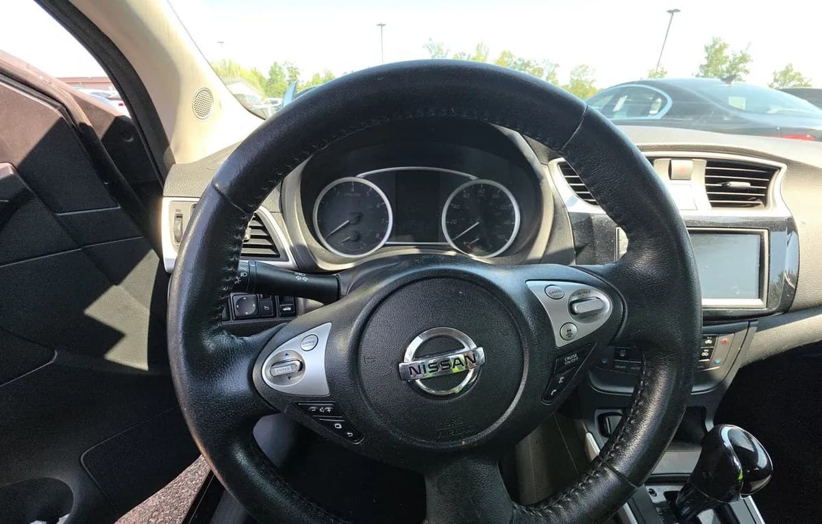 2019 NISSAN SENTRA SV 6