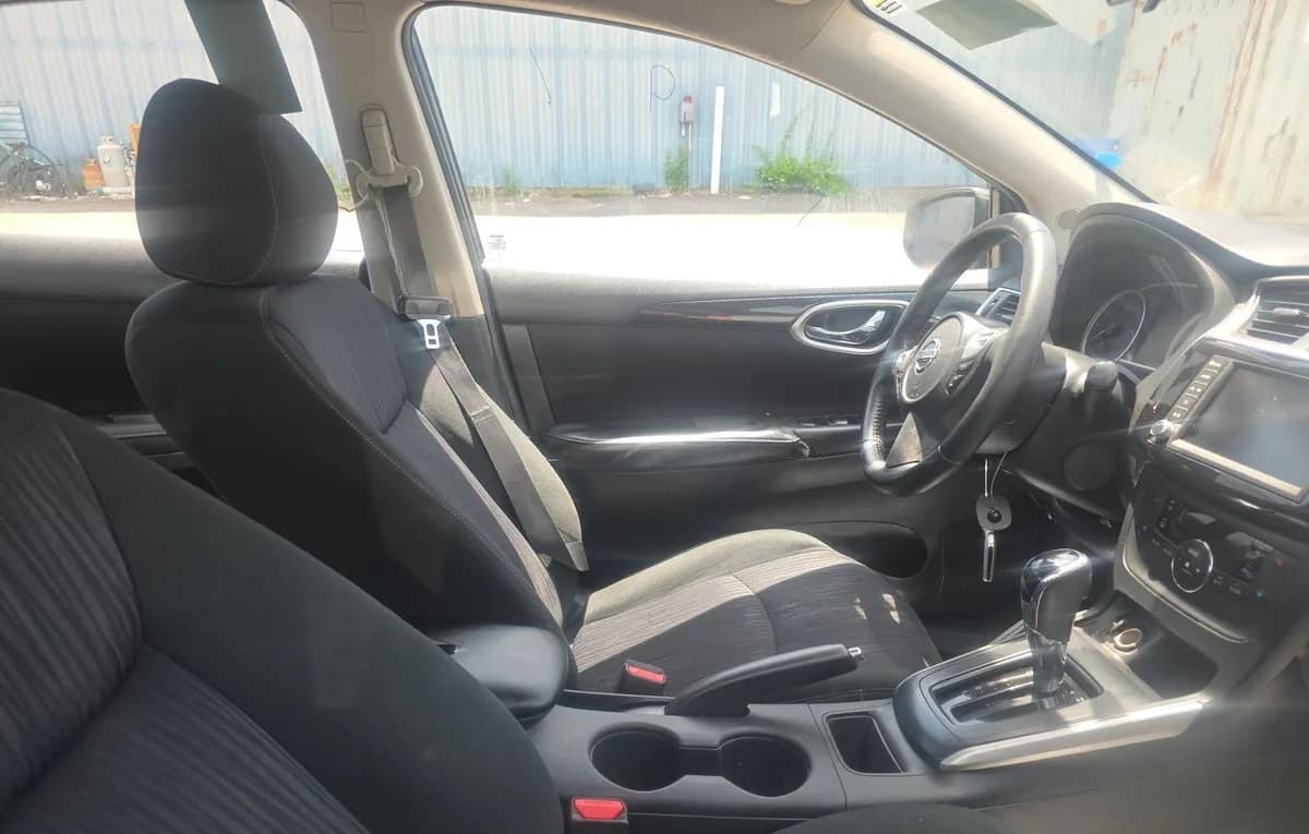 2019 NISSAN SENTRA SV 4