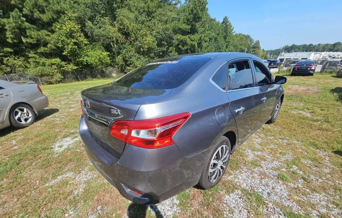 2018 NISSAN SENTRA S 4