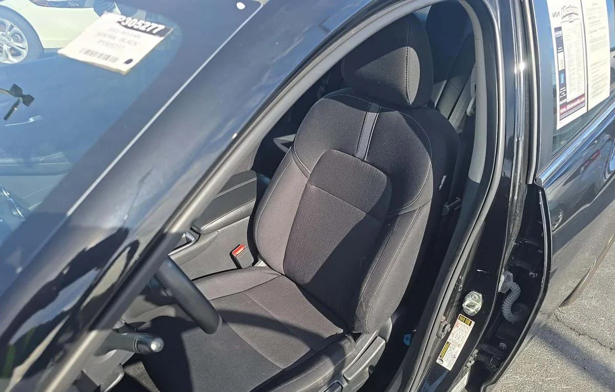 2023 NISSAN SENTRA SV 4