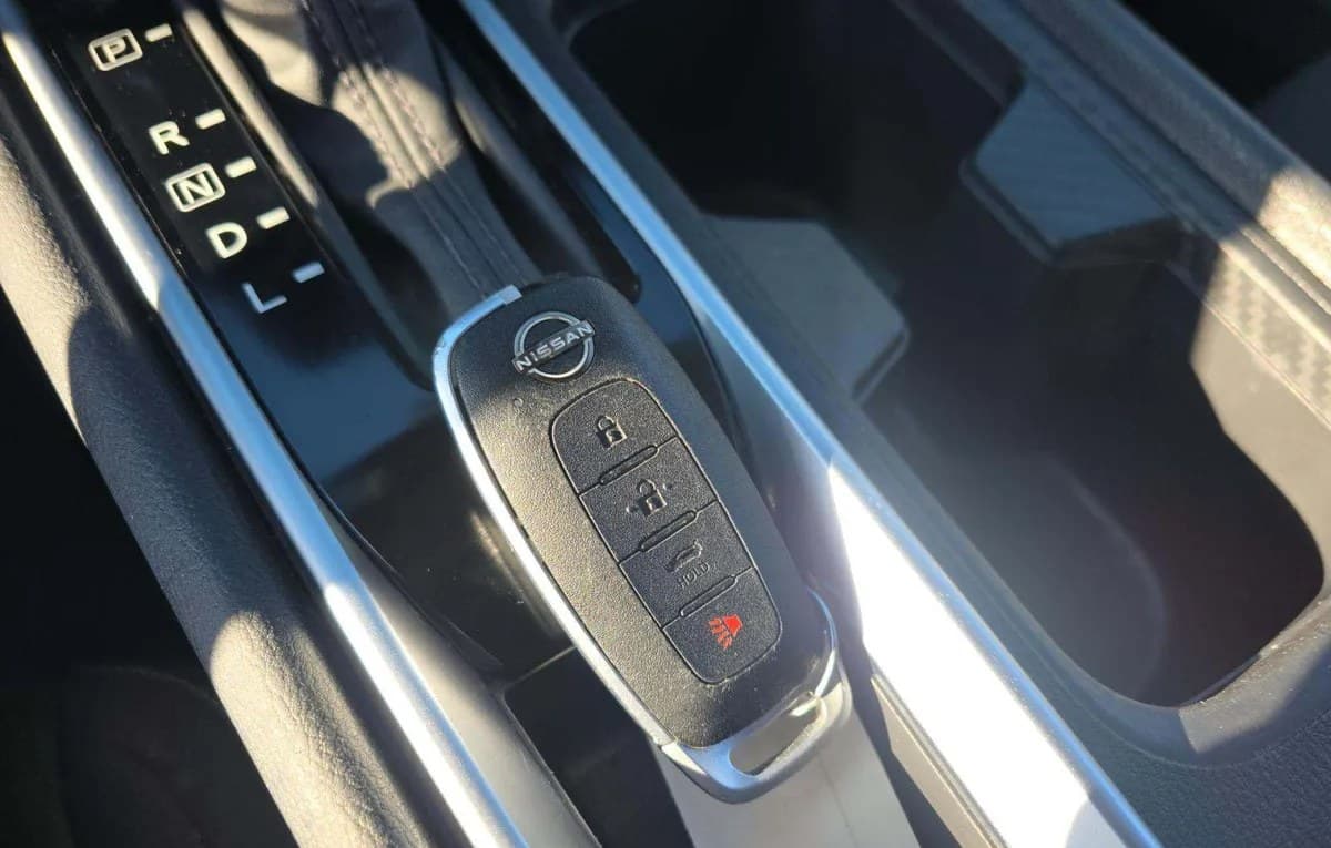 2024 NISSAN SENTRA SV 5