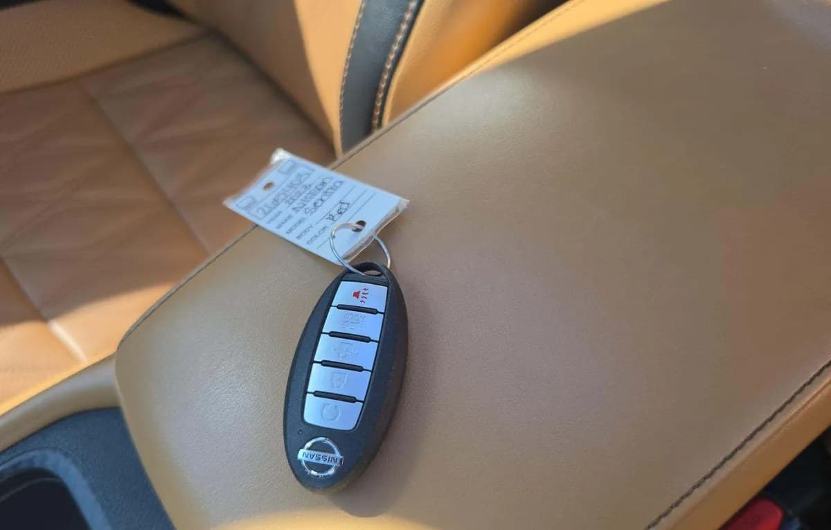 2023 NISSAN SENTRA SV 5