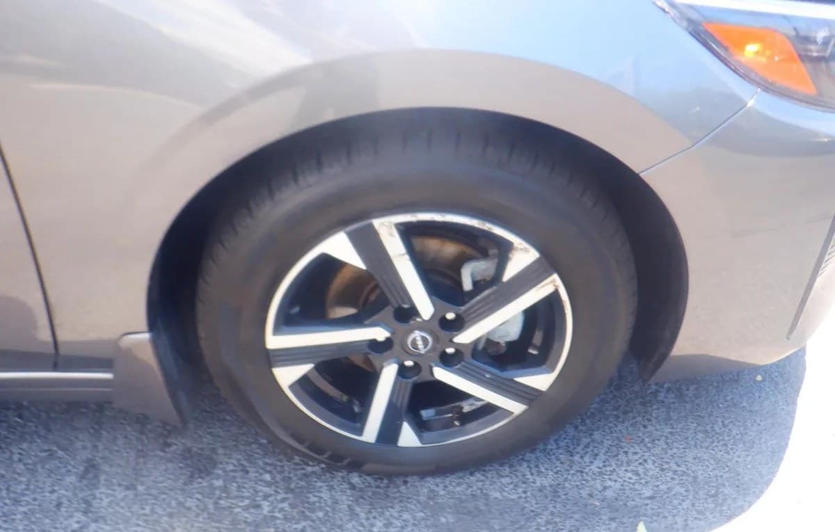 2024 NISSAN SENTRA SV 3