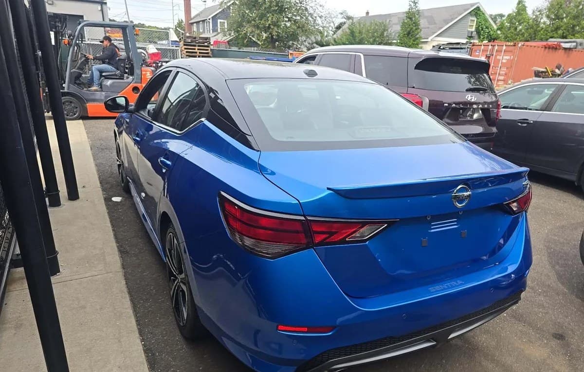 2021 NISSAN SENTRA SR 3