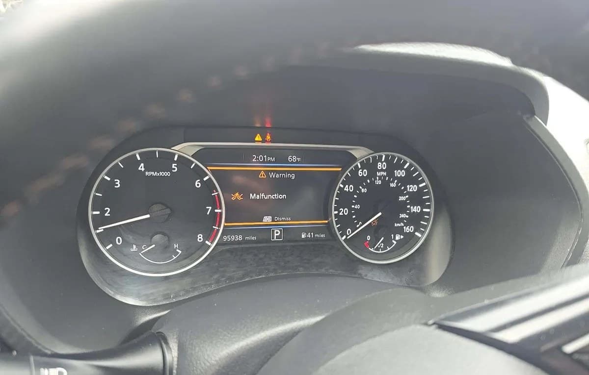 2021 NISSAN SENTRA SR 6