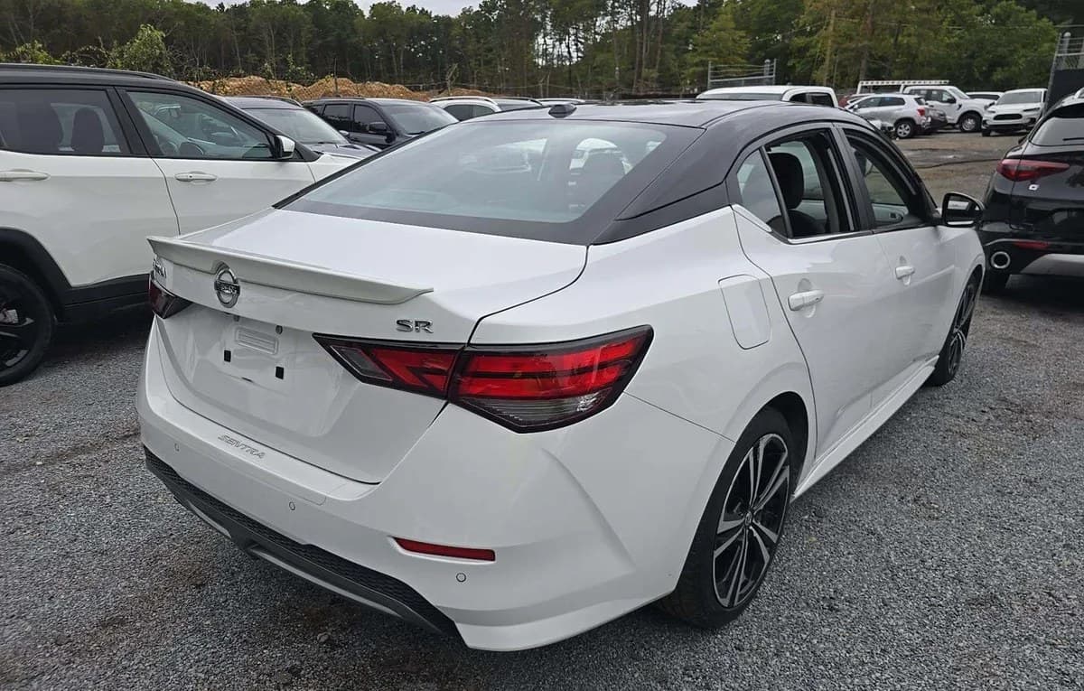 2022 NISSAN SENTRA SR 4