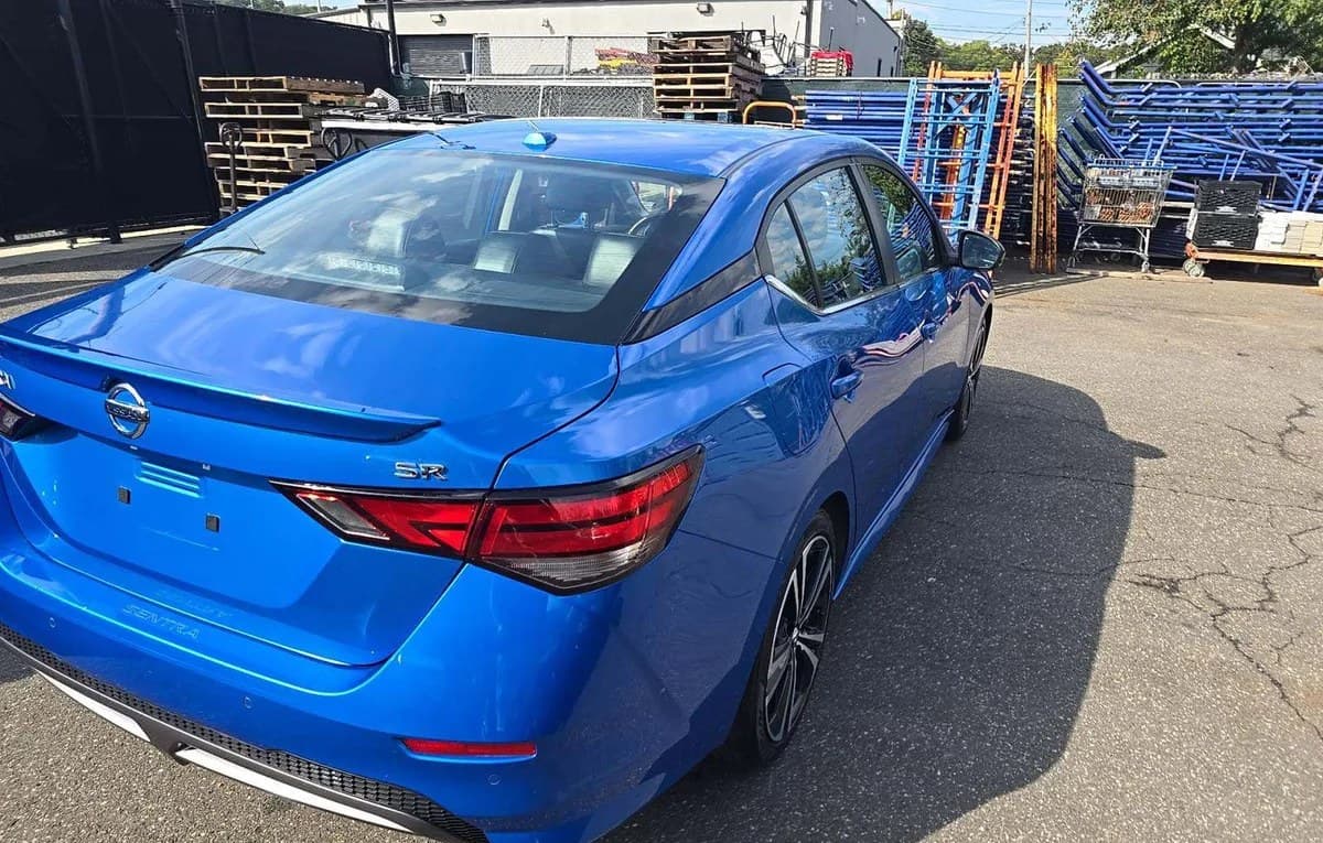 2022 NISSAN SENTRA SR 4