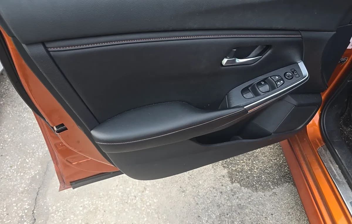 2020 NISSAN SENTRA SR 6