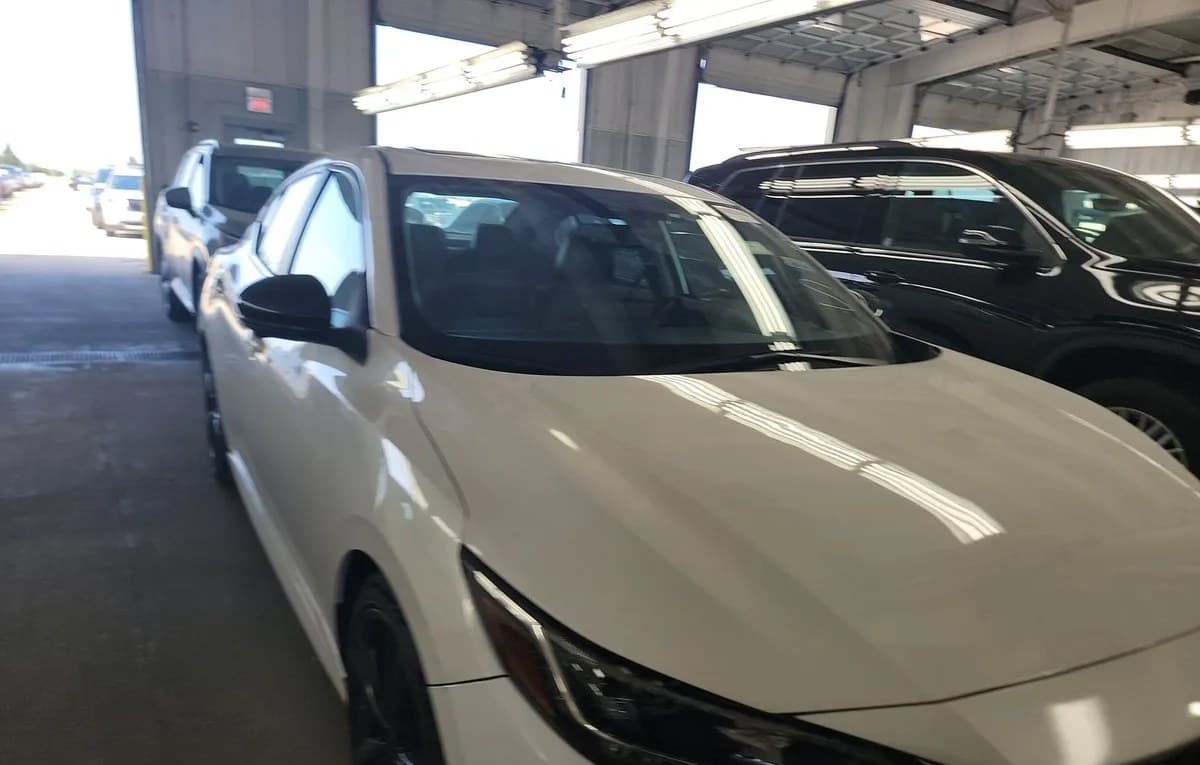 2023 NISSAN SENTRA SR 4