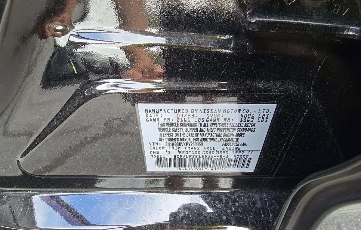 2023 NISSAN SENTRA SR 3
