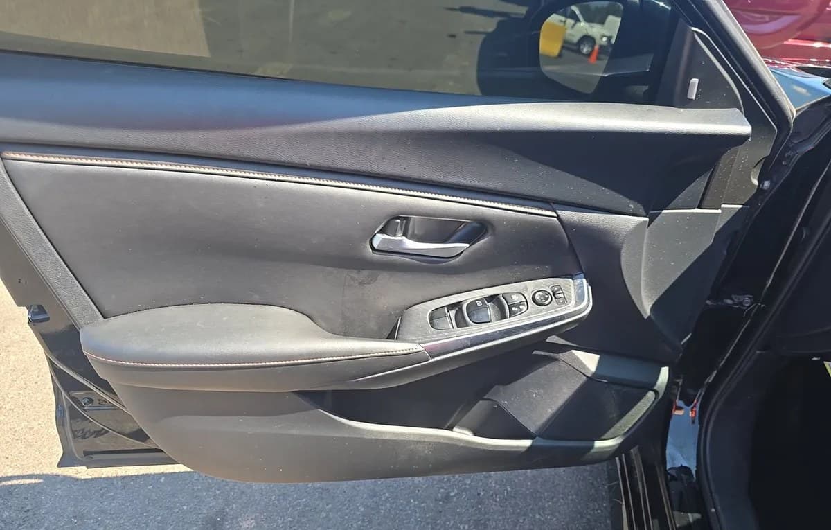 2023 NISSAN SENTRA SR 6