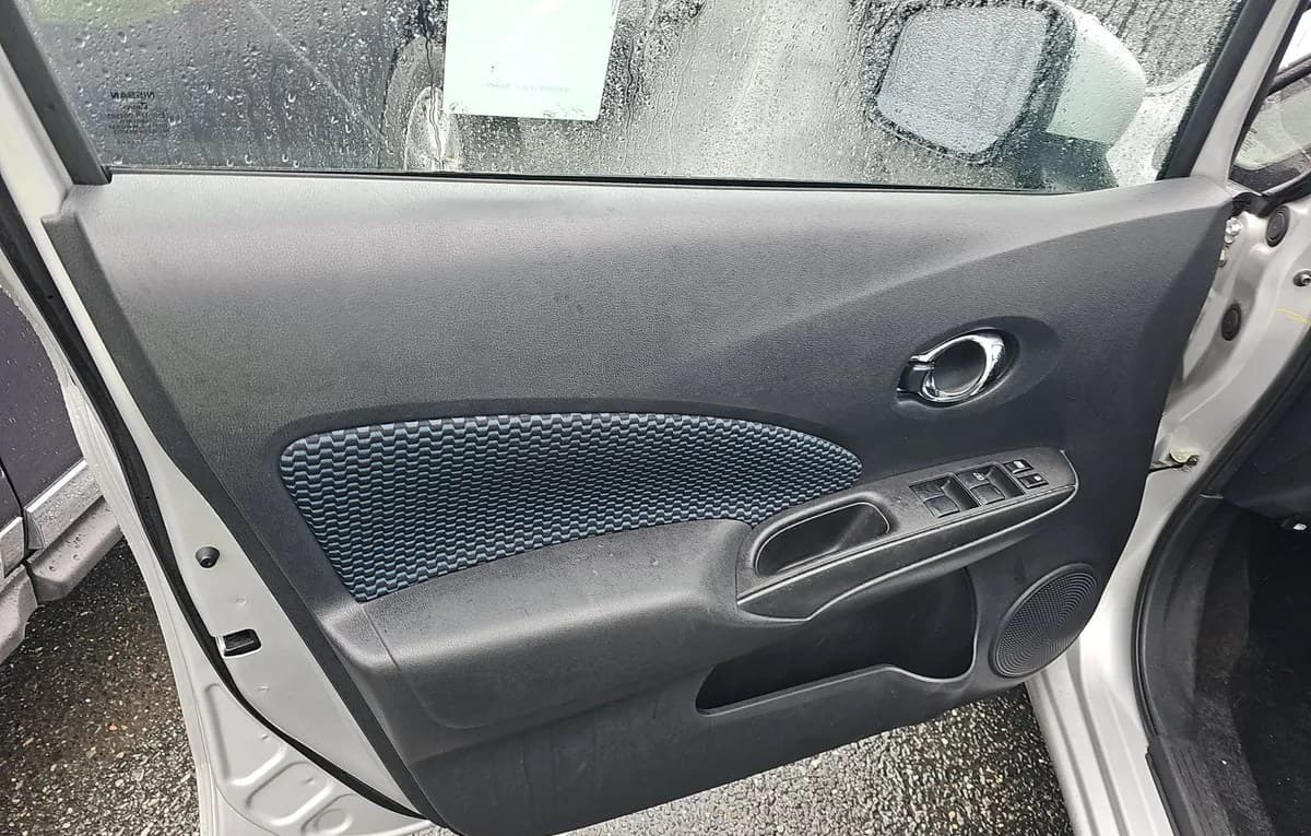 2018 NISSAN VERSA NOTE SV 6