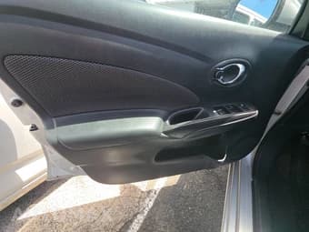 2017 NISSAN VERSA 1.6 SV 10