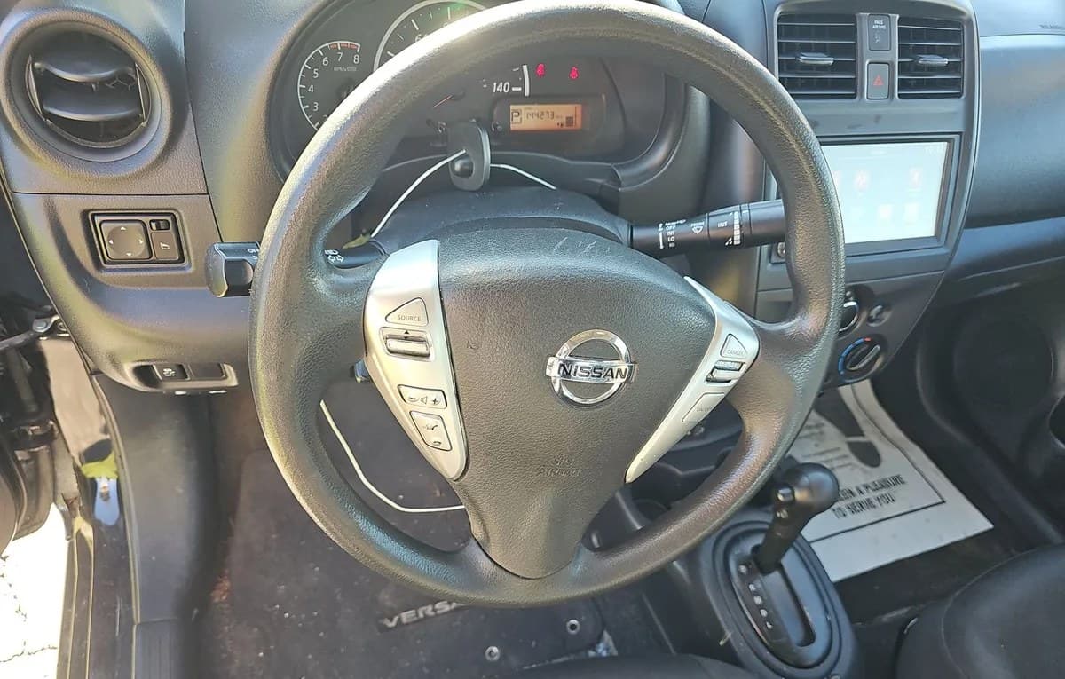 2019 NISSAN VERSA 1.6 S Plus 7
