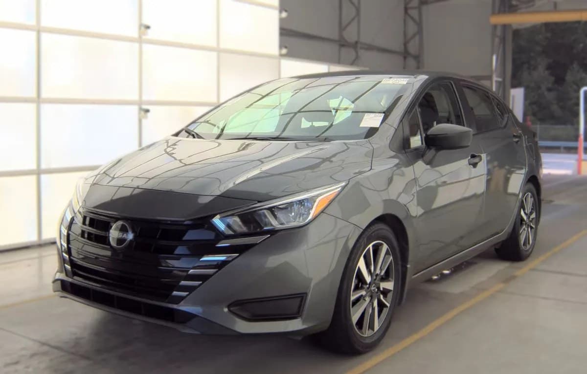 2024 NISSAN VERSA S 2