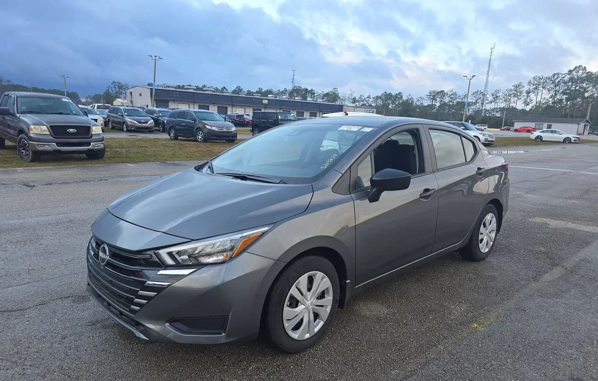 2025 NISSAN VERSA S 2