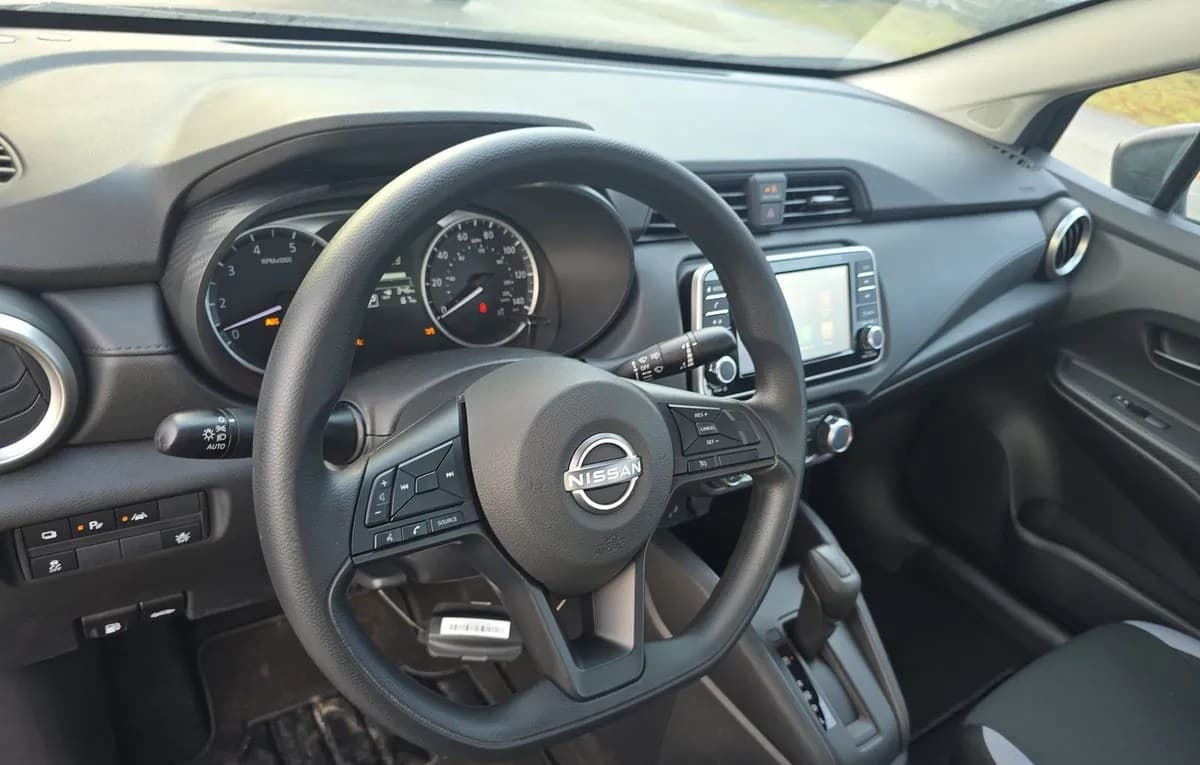 2025 NISSAN VERSA S 7