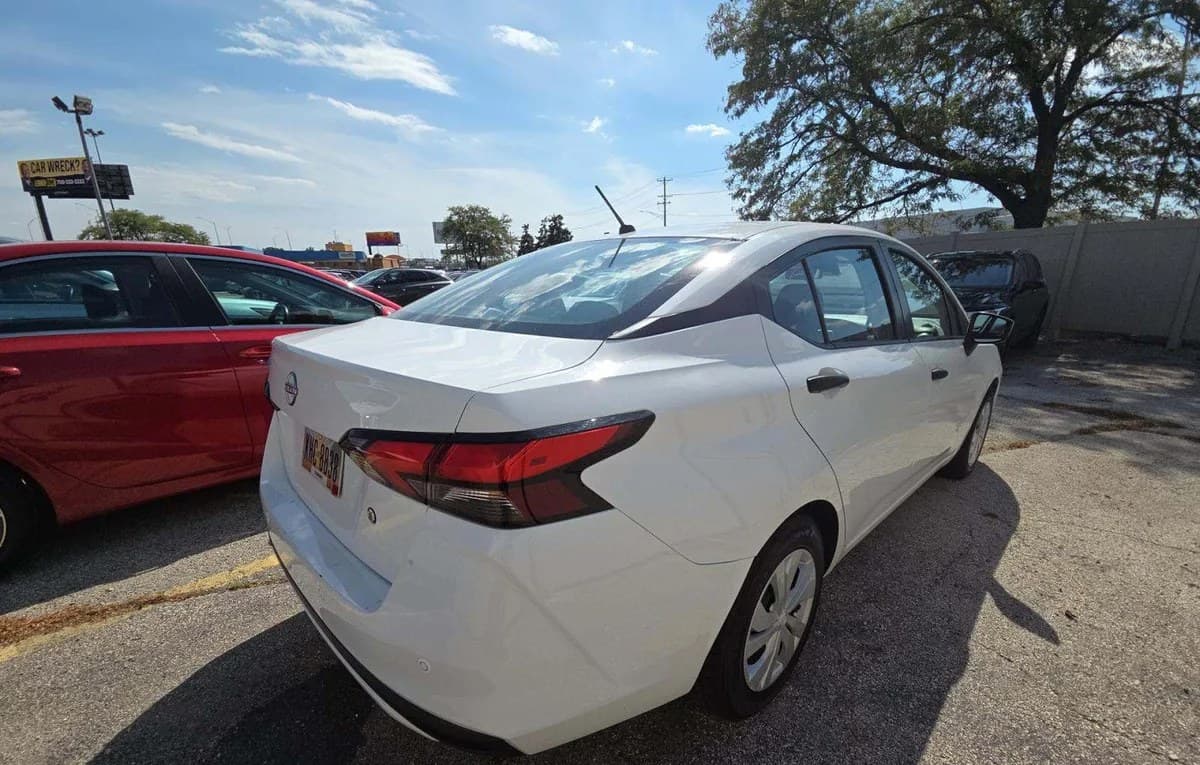 2024 NISSAN VERSA S 4