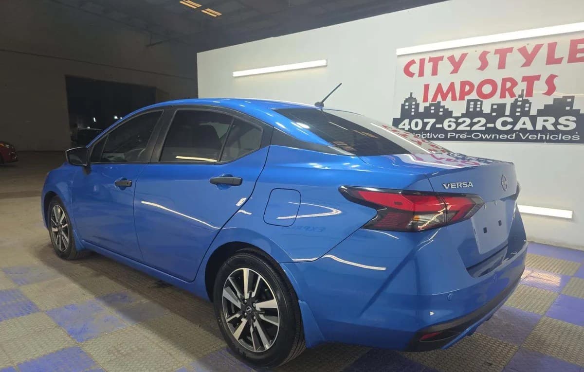 2024 NISSAN VERSA S 3