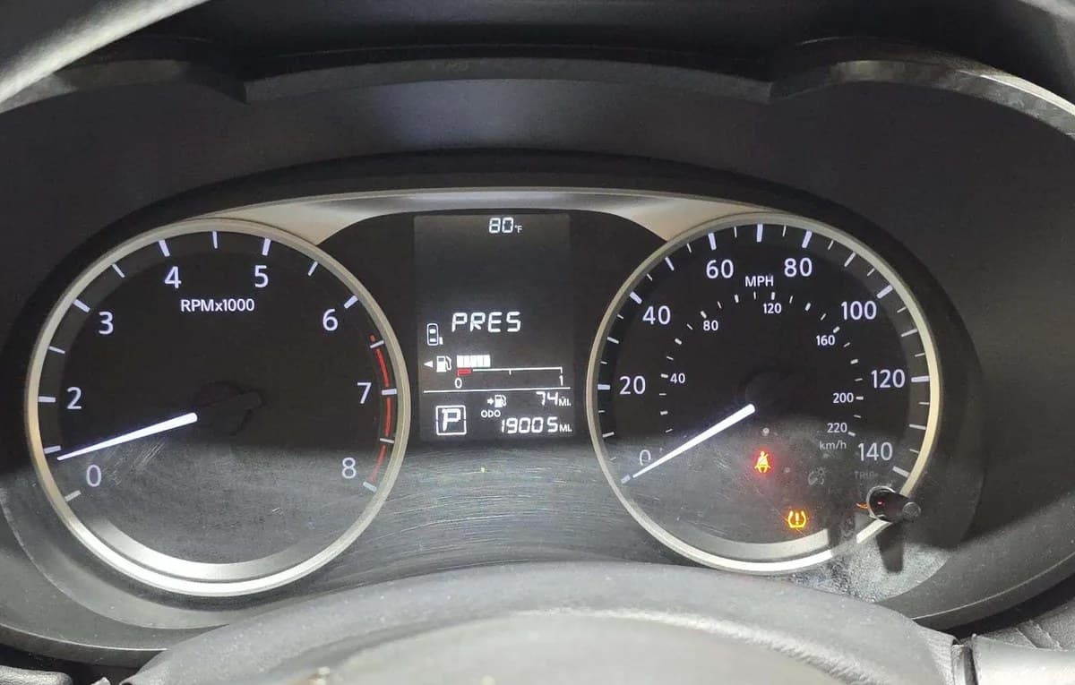2024 NISSAN VERSA S 6