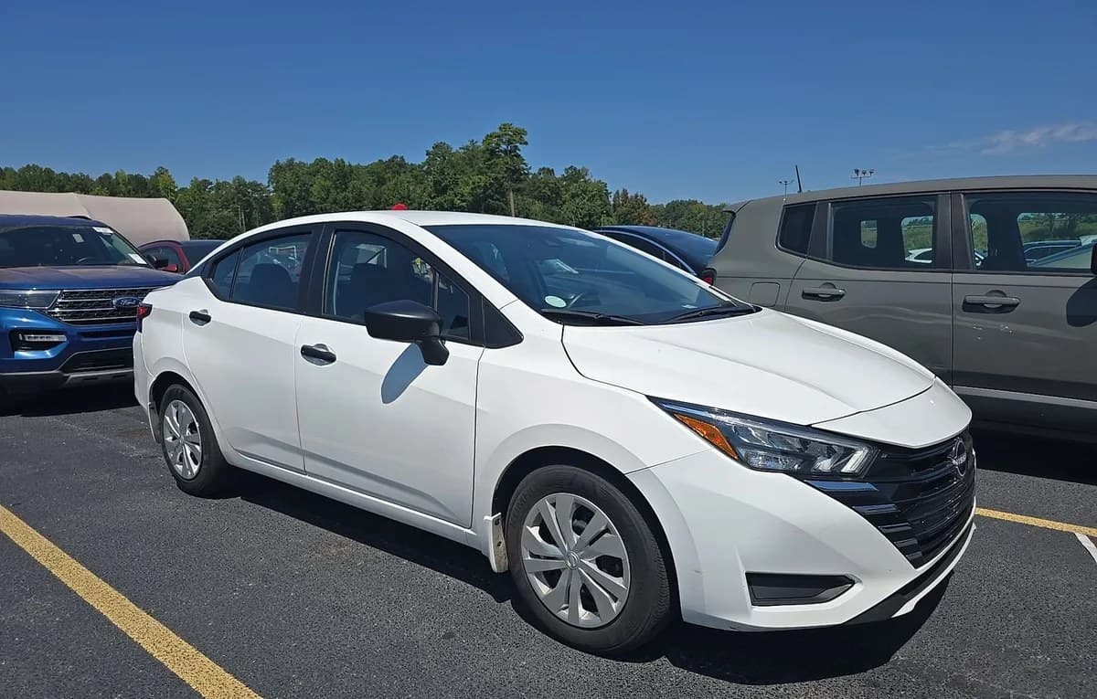 2025 NISSAN VERSA S 4