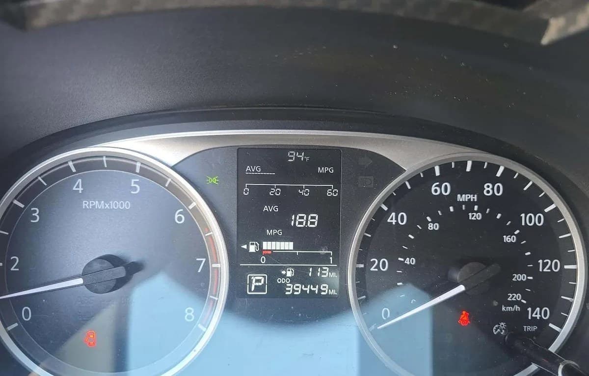 2025 NISSAN VERSA S 6