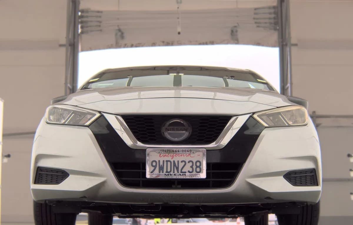 2020 NISSAN VERSA S 3