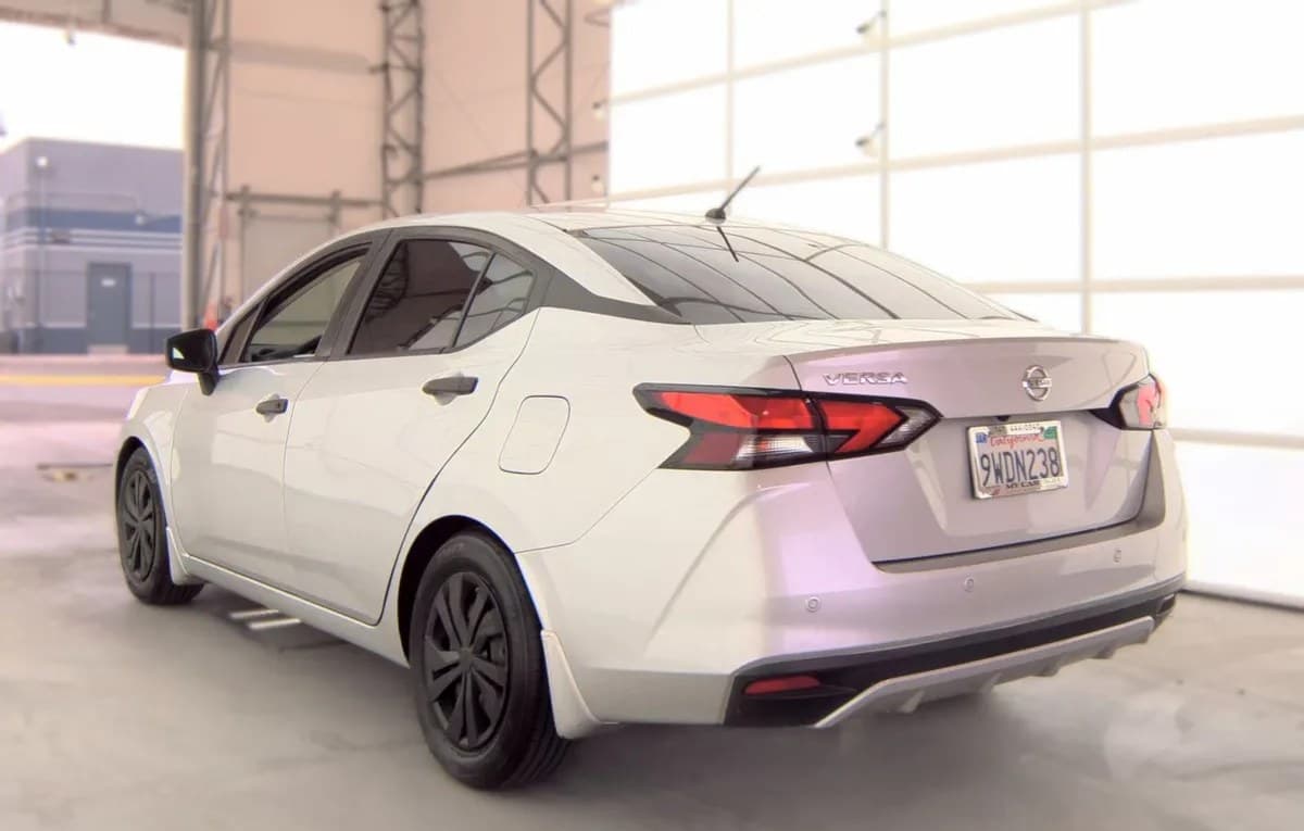 2020 NISSAN VERSA S 4