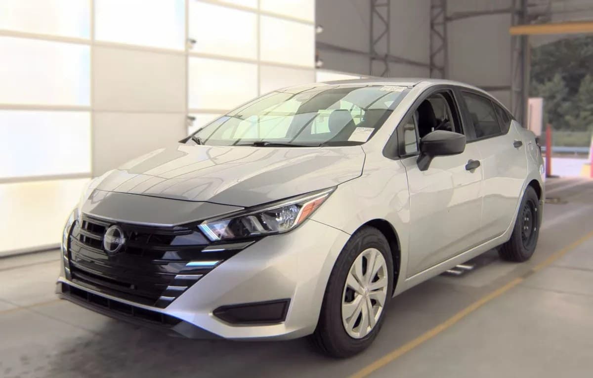 2024 NISSAN VERSA S 2