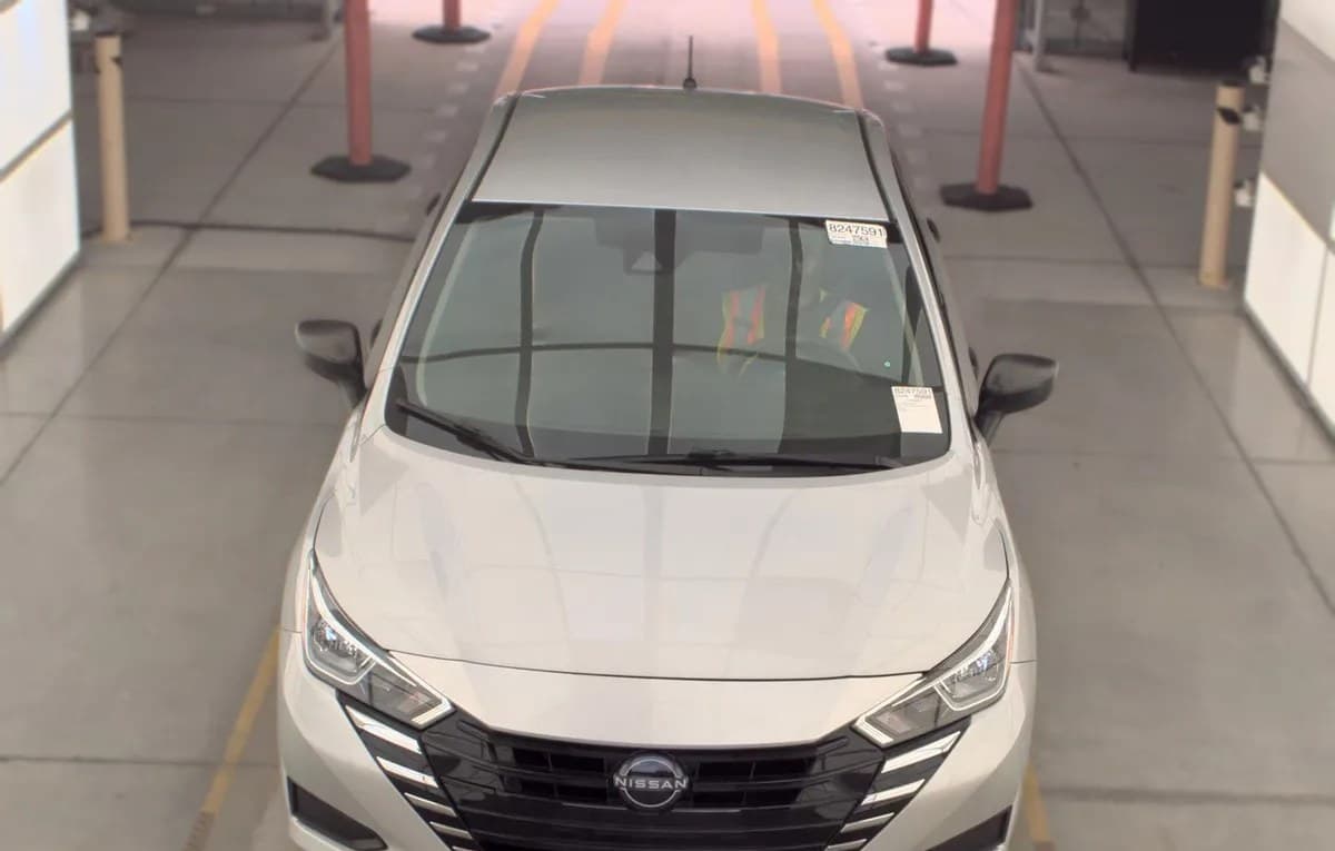 2024 NISSAN VERSA S 3