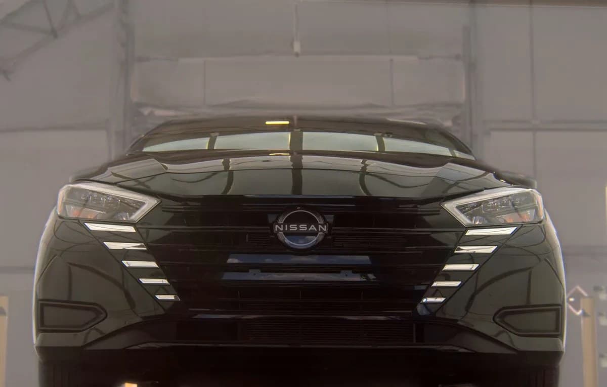 2025 NISSAN VERSA S 4