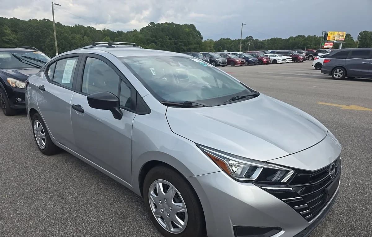 2024 NISSAN VERSA S 4
