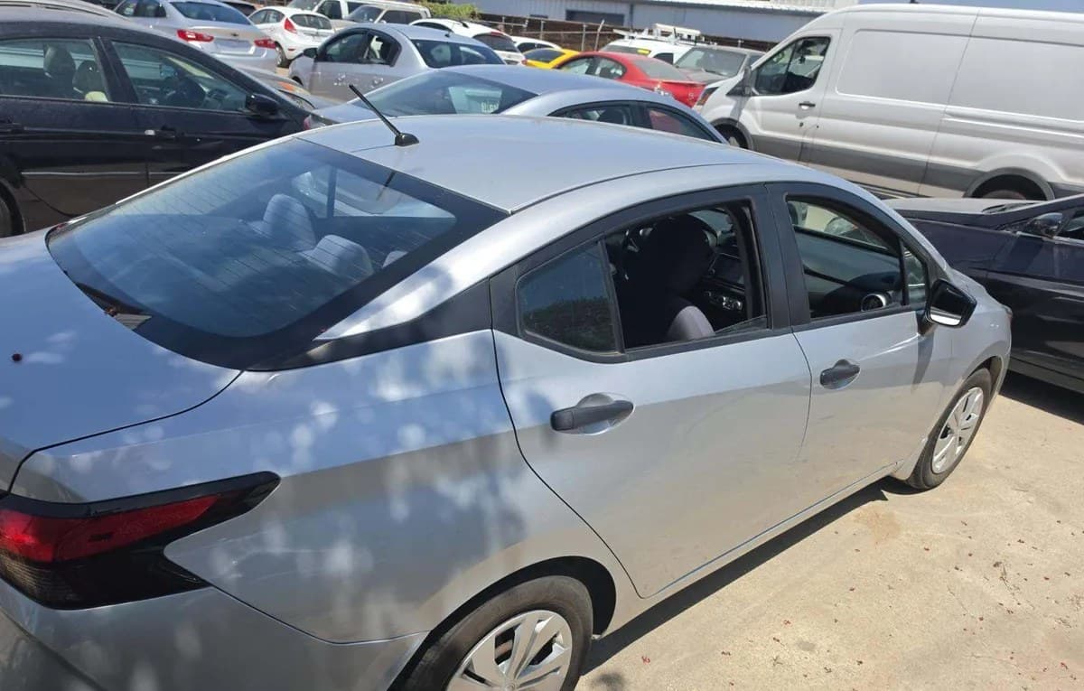 2020 NISSAN VERSA S 4