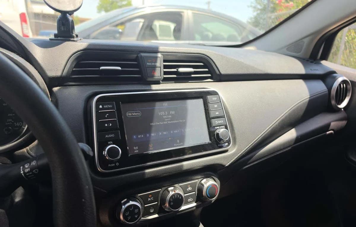 2020 NISSAN VERSA S 7