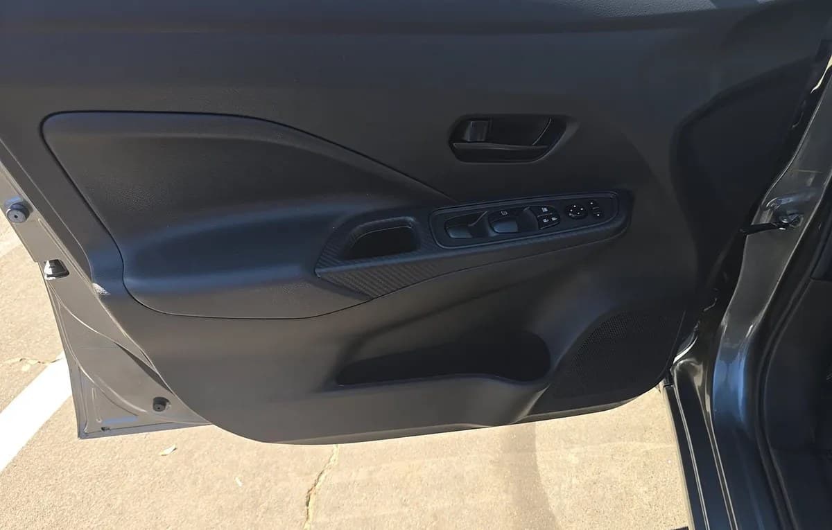 2025 NISSAN VERSA S 6