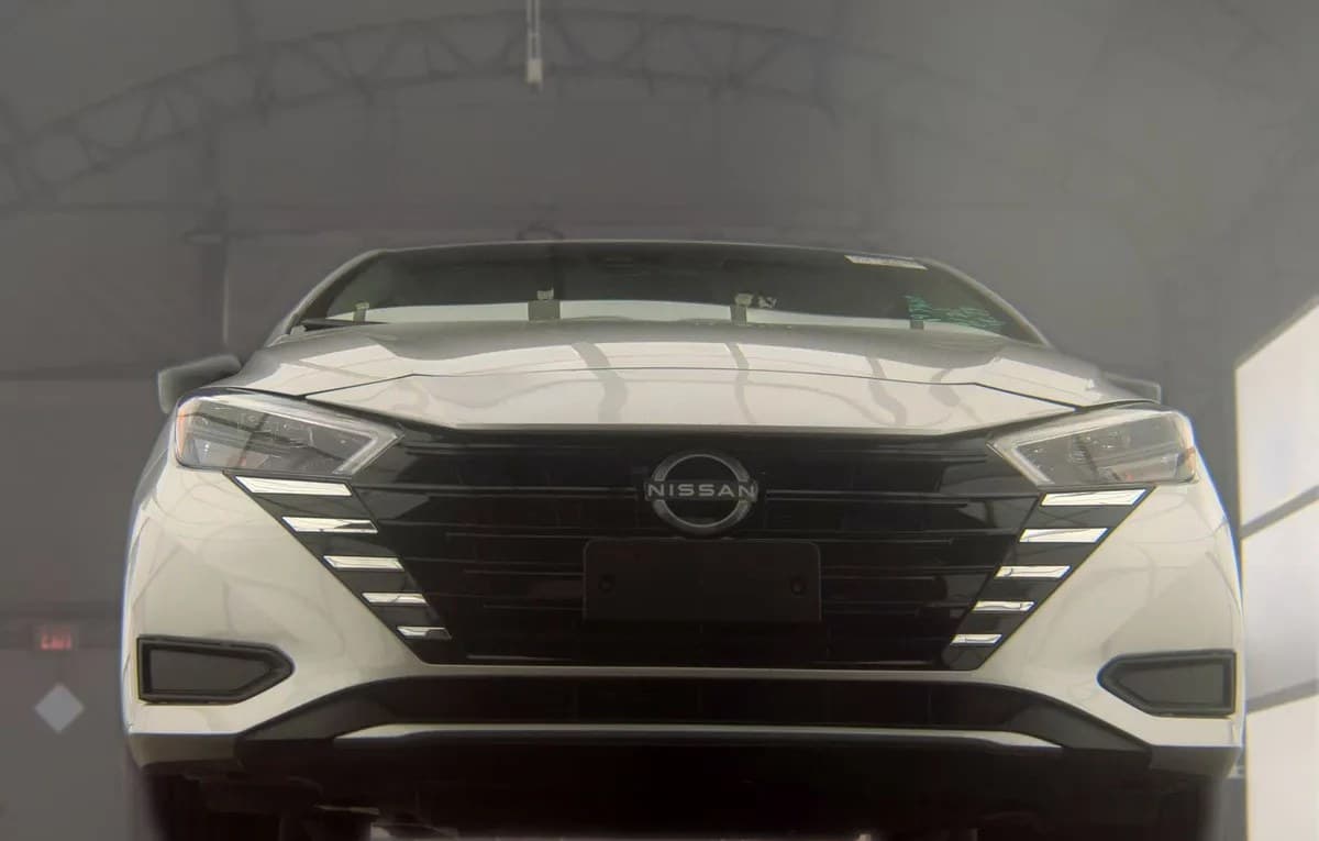 2025 NISSAN VERSA S 4