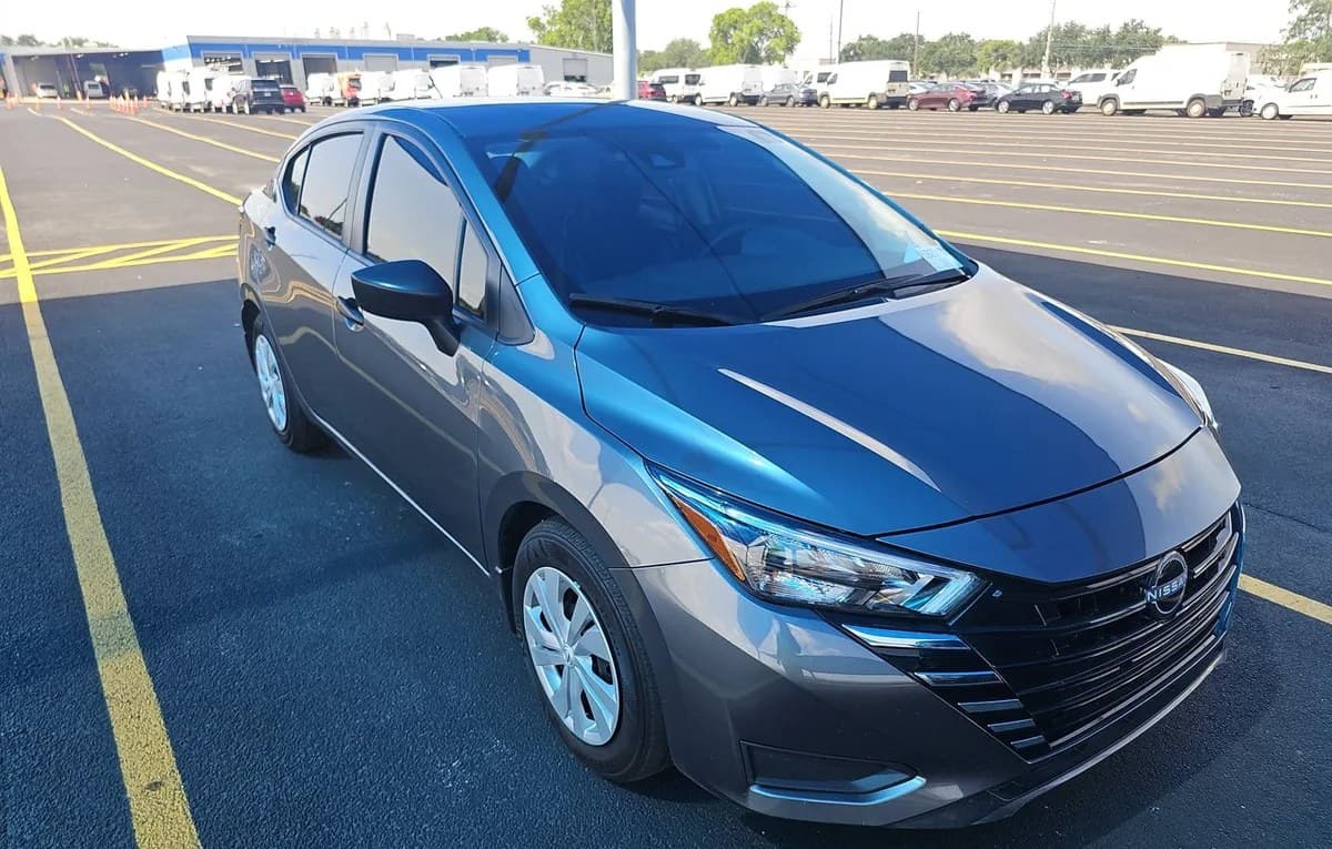 2025 NISSAN VERSA S 4
