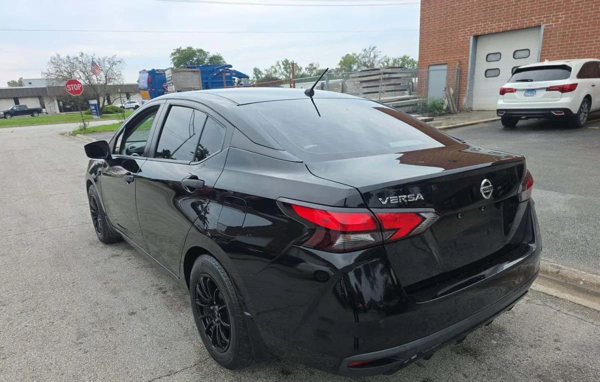 2020 NISSAN VERSA S 3