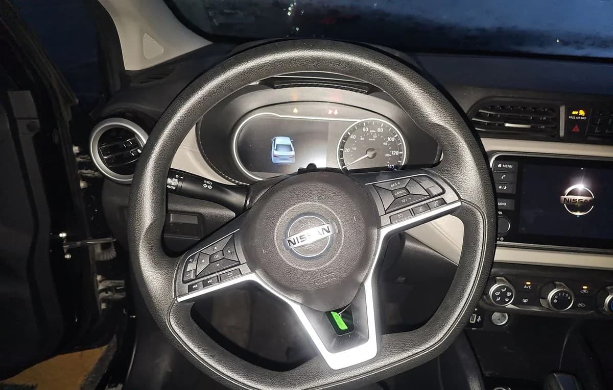 2021 NISSAN VERSA SV 7