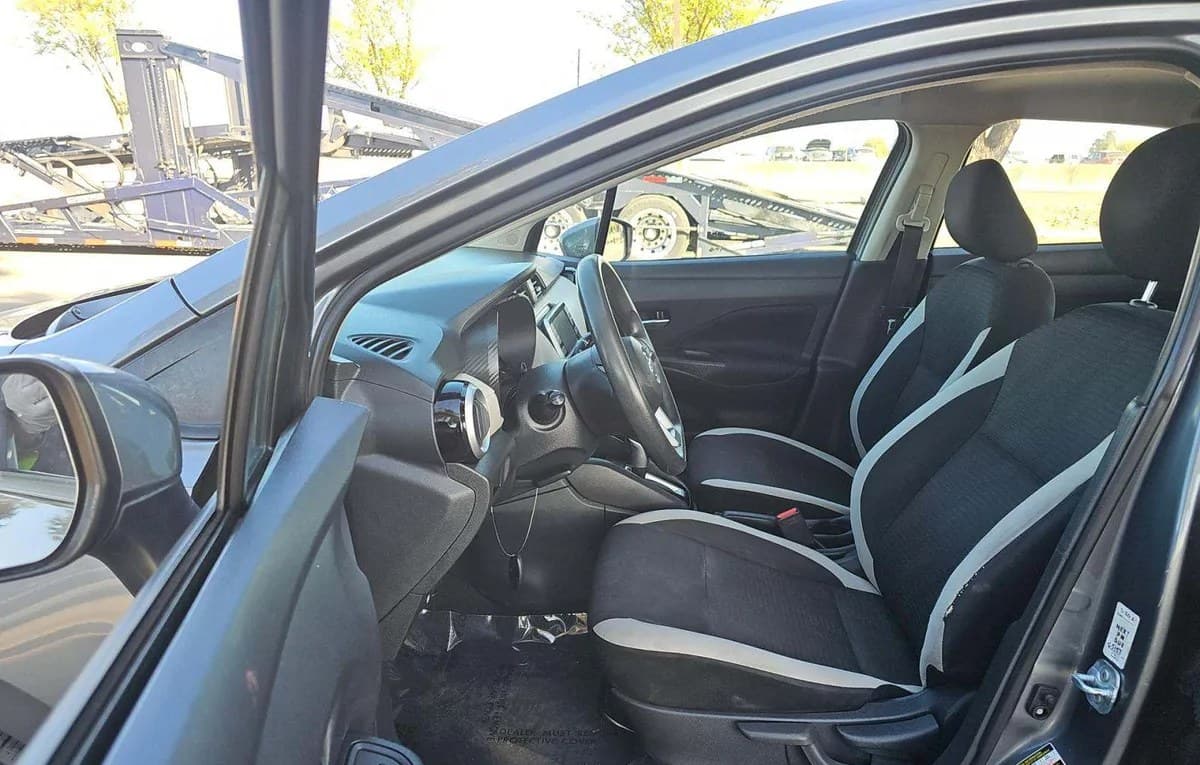 2021 NISSAN VERSA SV 3