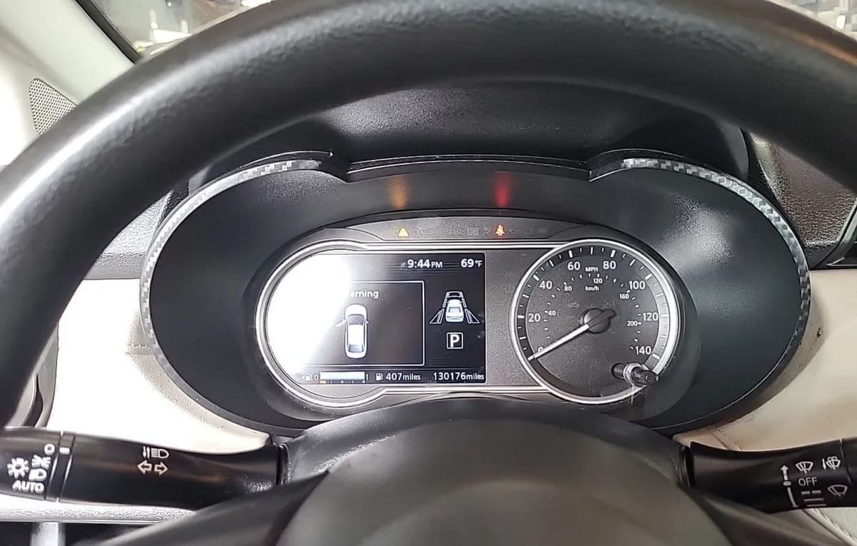 2021 NISSAN VERSA SV 4