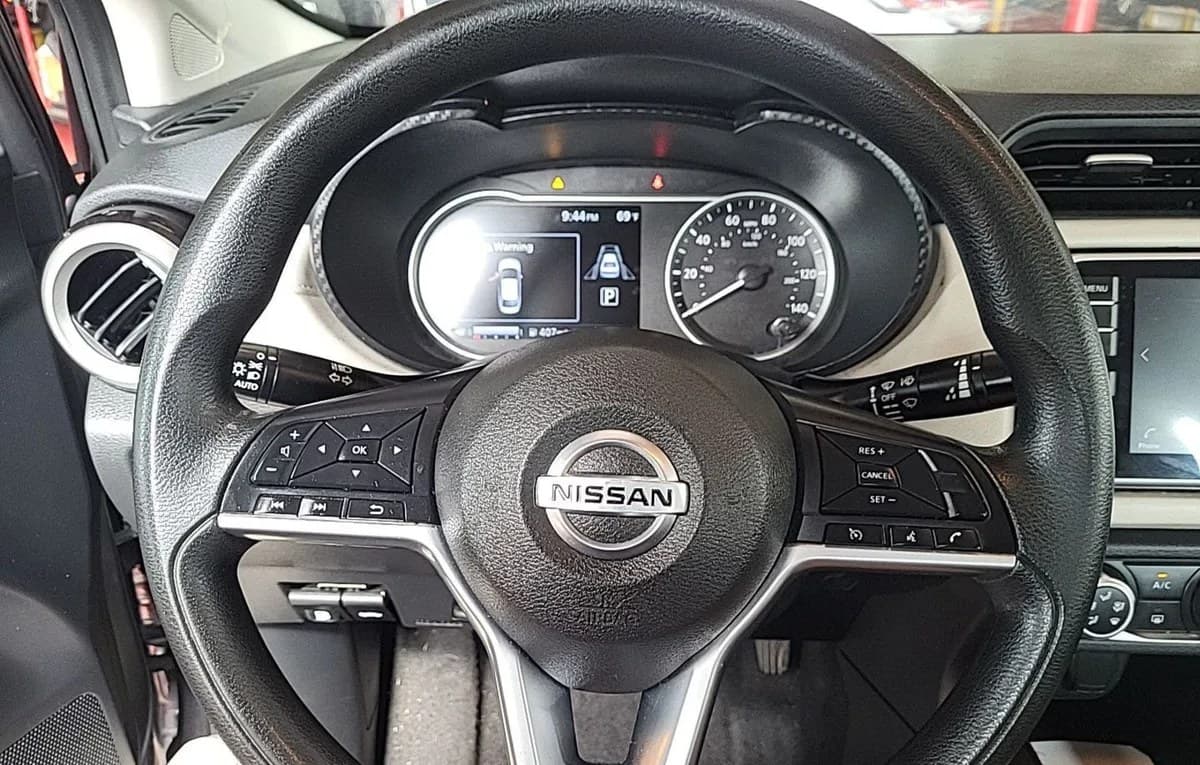 2021 NISSAN VERSA SV 5
