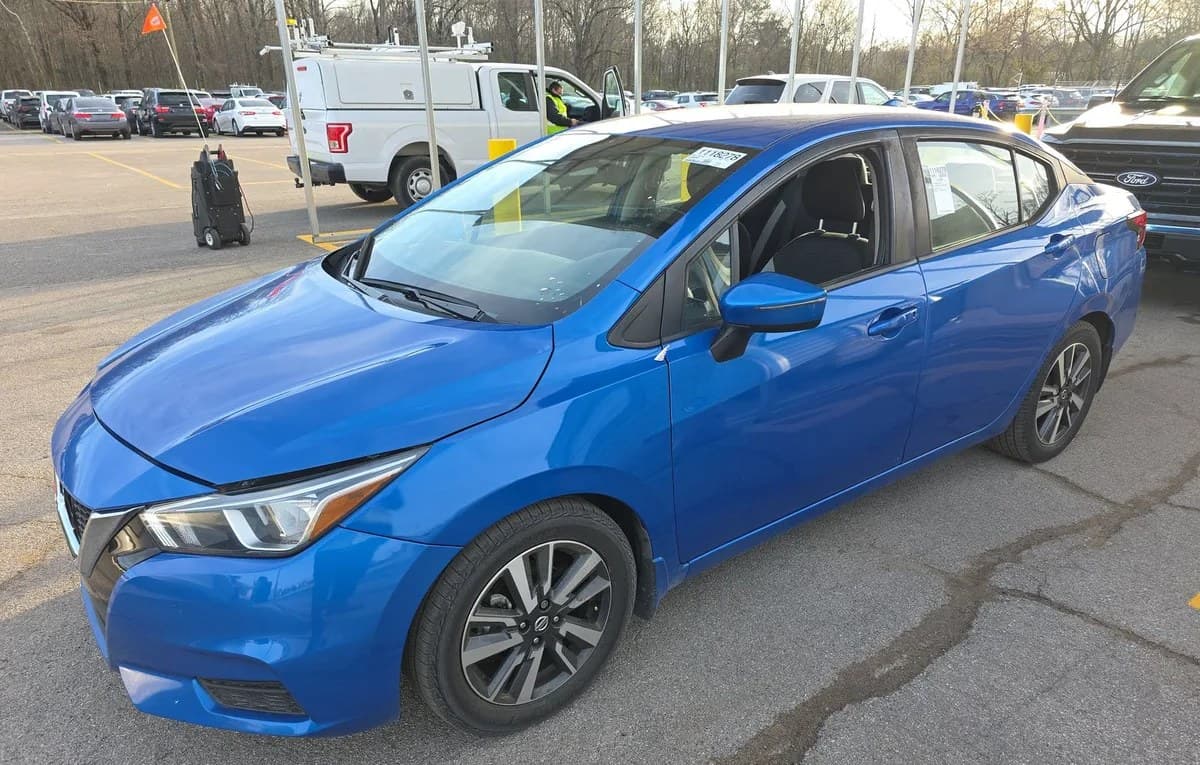 2020 NISSAN VERSA SV 2